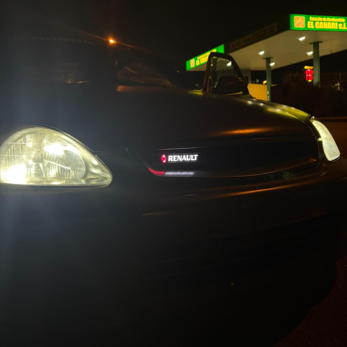 KustomLEDs™-Emblema de rejilla LED